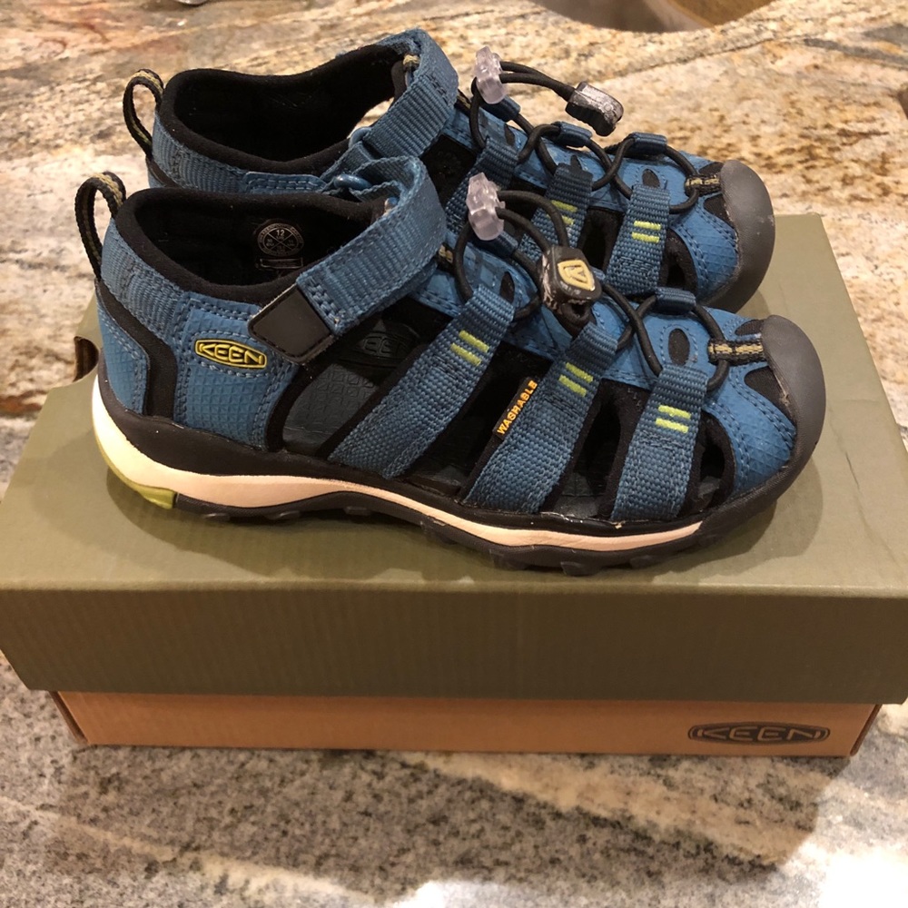 Keen Kids Newport Neo H2 Watershoes, Size 12, Color: Legion Blue/Moss, like new.